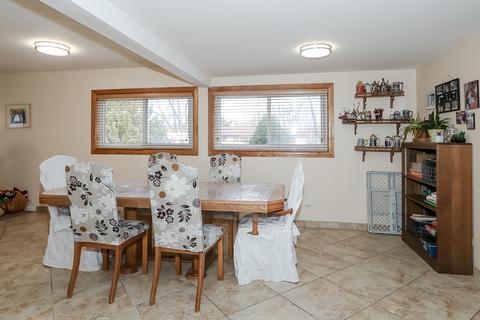 445 Bode Rd, Hoffman Estates, IL 60169 photo 8