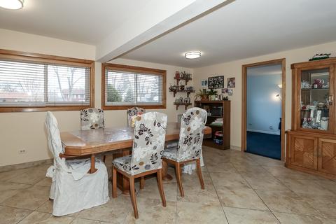 445 Bode Rd, Hoffman Estates, IL 60169 photo 7