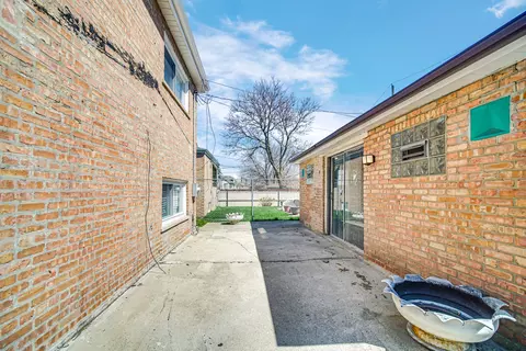 829 E 88th St, Chicago, IL 60619 photo 5