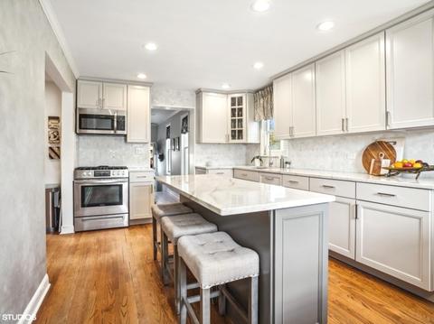 324 N Highview Ave, Elmhurst, IL 60126 photo 9