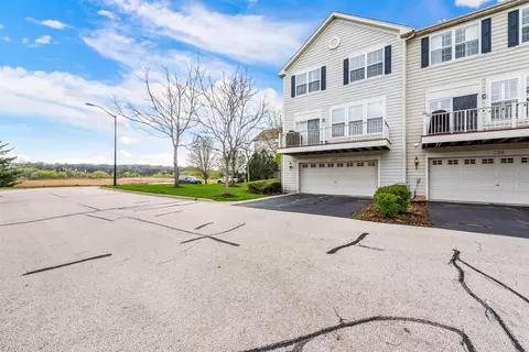 290 Cassidy Ln, Elgin, IL 60124 photo 32