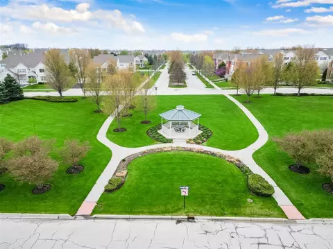 290 Cassidy Ln, Elgin, IL 60124 photo 8