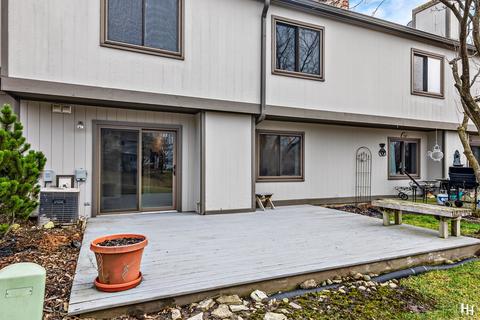 109 Honeysuckle Ct, Rolling Meadows, IL 60008 photo 15