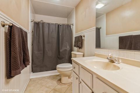 101 E Harrison St, Harvard, IL 60033 photo 10
