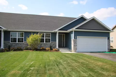 2209 Concord Dr, Sycamore, IL 60178
