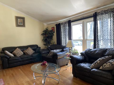 9243 Maple Ln, Des Plaines, IL 60016 photo 7