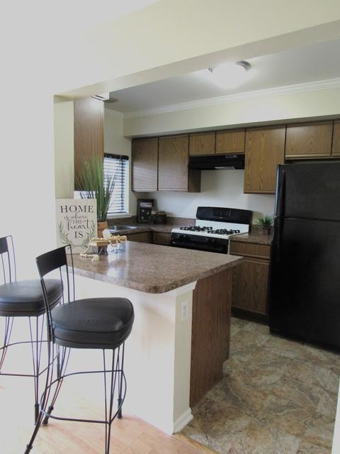 2035 Muirfield Cir, Elgin, IL 60123 photo 8