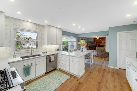 1005 E Bailey Rd, Naperville, IL 60565 photo 7