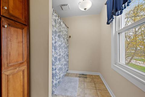 539 E 11th St, Lockport, IL 60441 photo 15