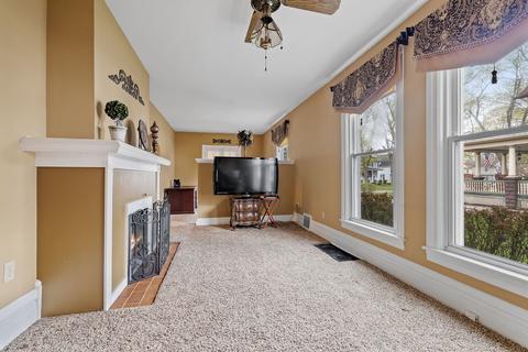 539 E 11th St, Lockport, IL 60441 photo 5