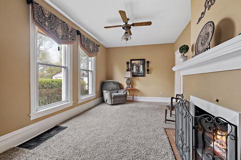 539 E 11th St, Lockport, IL 60441 photo 6