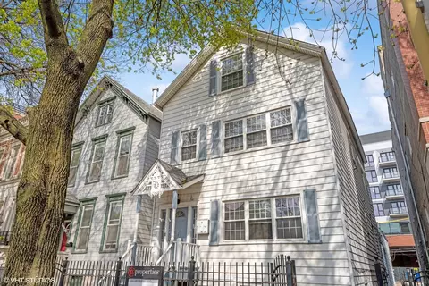 2737 N Kenmore Ave, Chicago, IL 60614