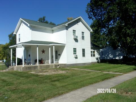 119 E 3rd St, Gilman, IL 60938 photo 1