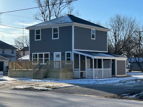 1430 E River St, Kankakee, IL 60901