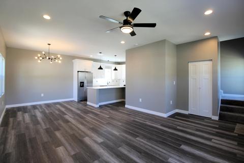 1430 E River St, Kankakee, IL 60901 photo 3