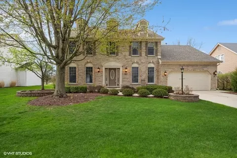 1136 Challenge Rd, Batavia, IL 60510