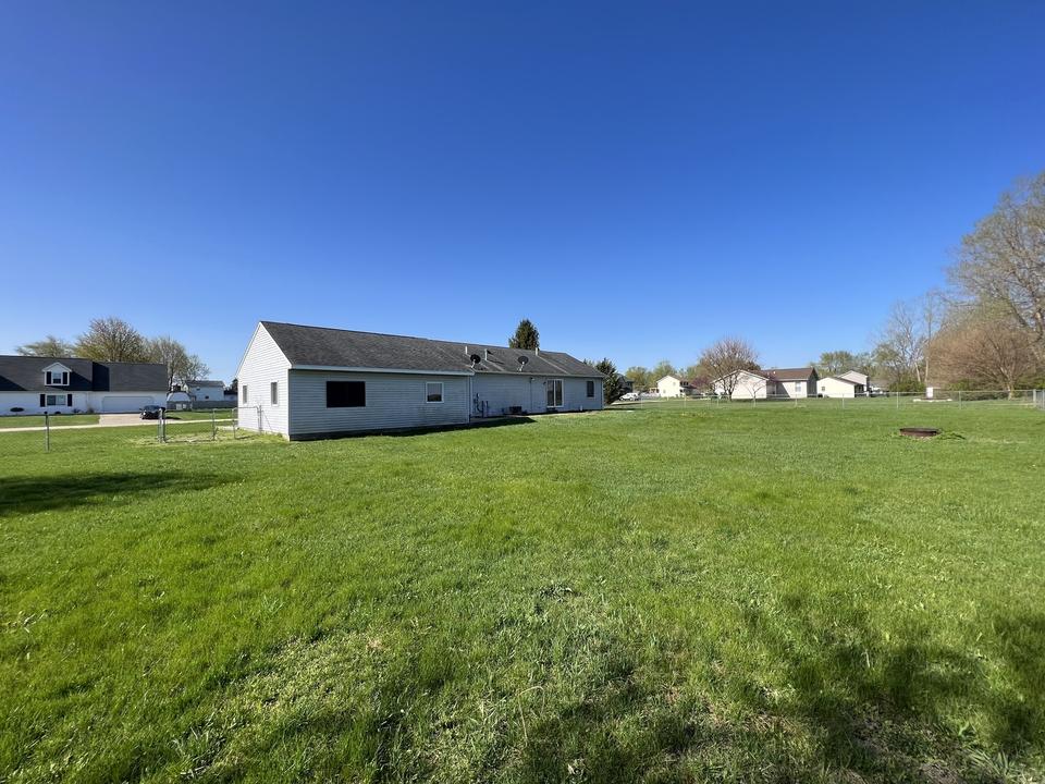  3429 W Silverado Dr, Kankakee, IL 60901 photo 5