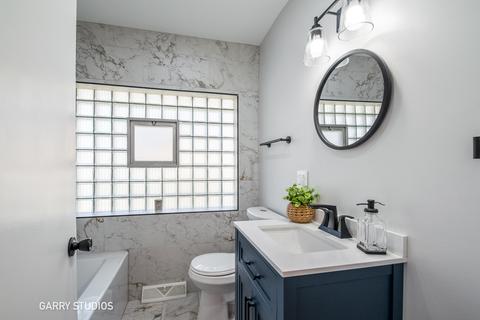 3 N711 Broadview Ave, Addison, IL 60101 photo 12
