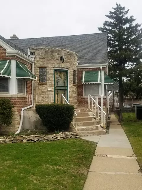 Undisclosed, Chicago, IL 60628