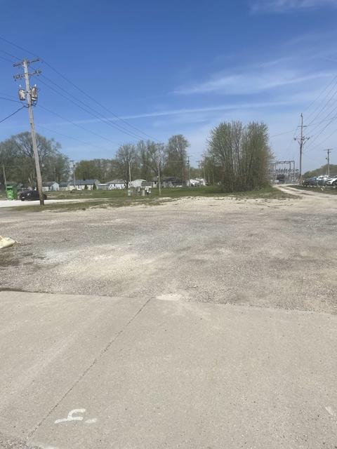 804 E Walnut St, Watseka, IL 60970 photo 1