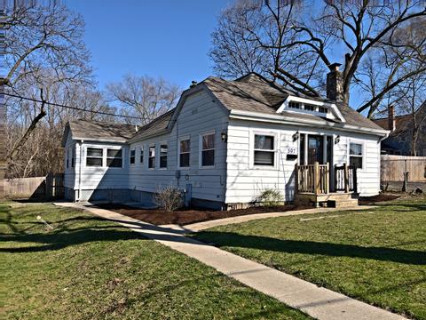 507 N Ravine Dr, Round Lake, IL 60073