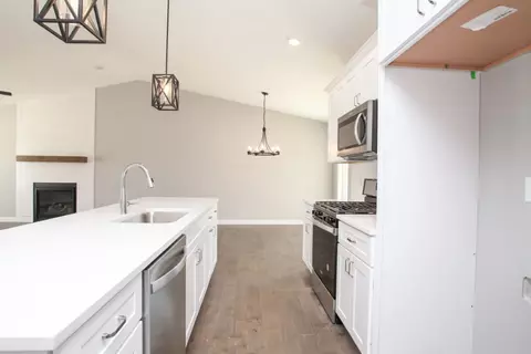 Kitchen - 302 Winters Way, Bloomington, IL 61704 photo 6 of 6