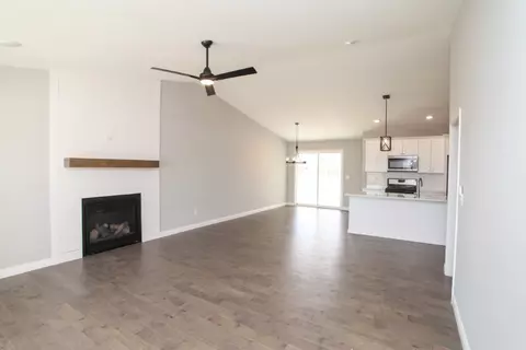 Living - 302 Winters Way, Bloomington, IL 61704 photo 4 of 6