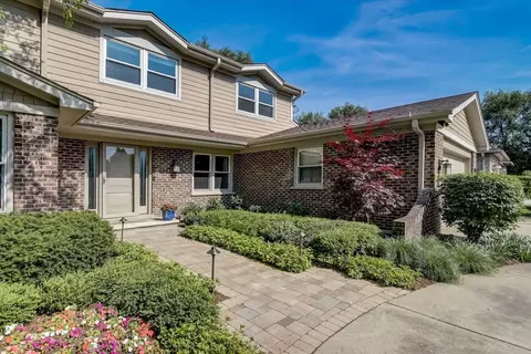 1915 Greenview Rd, Northbrook, IL 60062 photo 5
