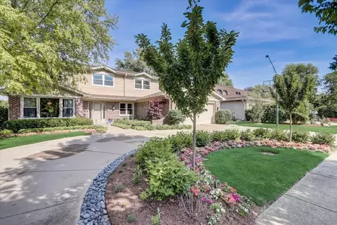 1915 Greenview Rd, Northbrook, IL 60062 photo 2