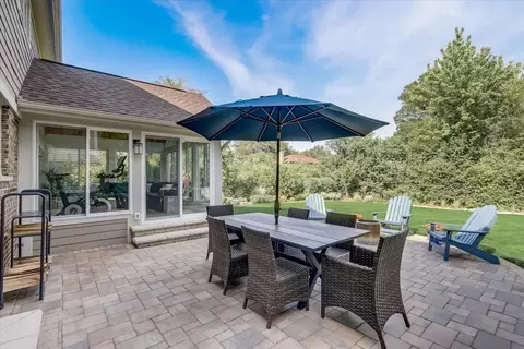 1915 Greenview Rd, Northbrook, IL 60062 photo 7