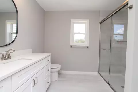 Bath - 2805 Conlor Dr, Bloomington, IL 61704 photo 1 of 2
