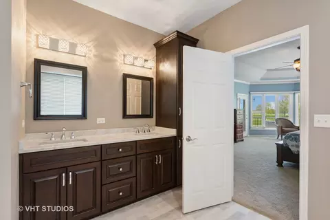 3343 White Eagle Dr, Naperville, IL 60564 photo 21