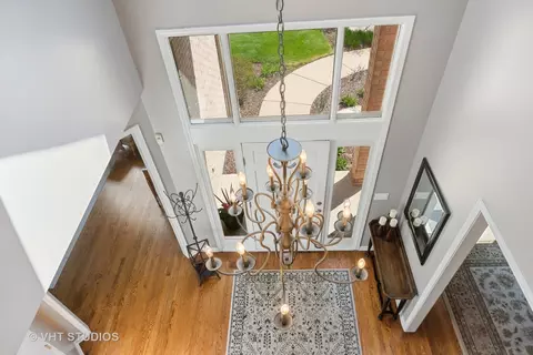 3343 White Eagle Dr, Naperville, IL 60564 photo 9