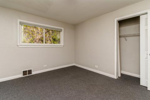 6340 S Eberhart Ave, Chicago, IL 60637 photo 10