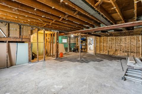 6340 S Eberhart Ave, Chicago, IL 60637 photo 11