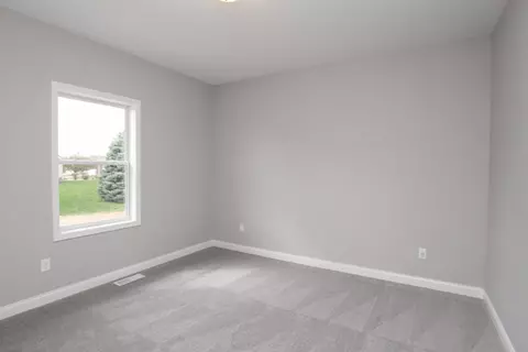 13 Brookstone Cir, Bloomington, IL 61704 photo 21