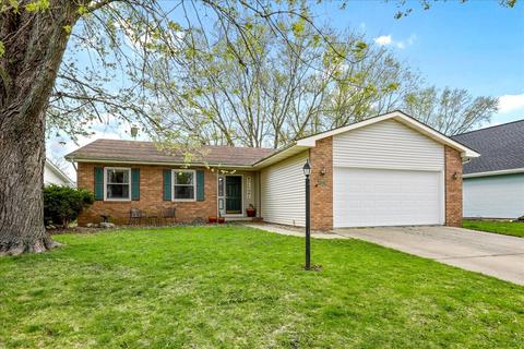2315 Greenwood Ct, Champaign, IL 61821