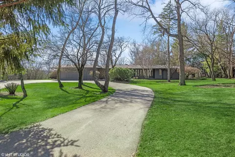 312 Ridge Rd, Barrington Hills, IL 60010