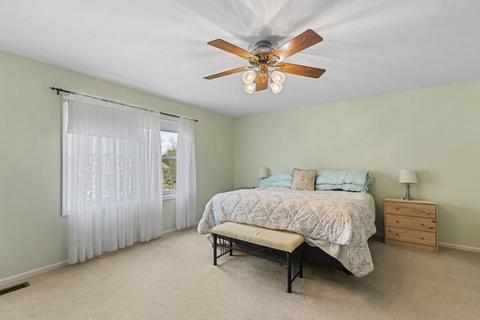 925 Carriage Dr, Algonquin, IL 60102 photo 8