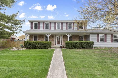 925 Carriage Dr, Algonquin, IL 60102 photo 1