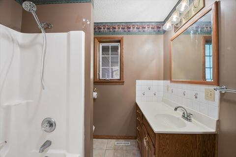 233 N Orchard St, Bement, IL 61813 photo 13