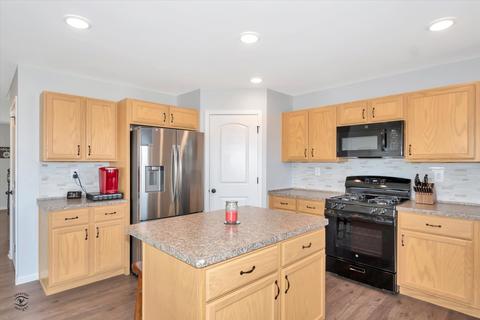 1721 Eagle Ct, Morris, IL 60450 photo 6