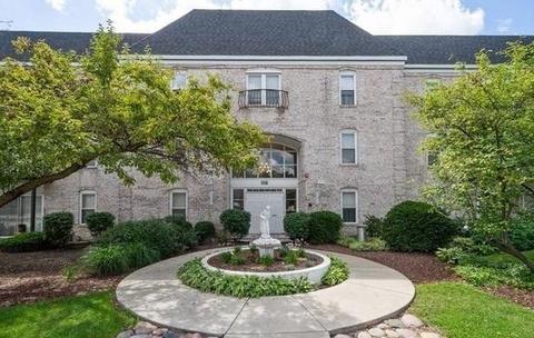 5001 Carriage Way Dr #A-105, Rolling Meadows, IL 60008
