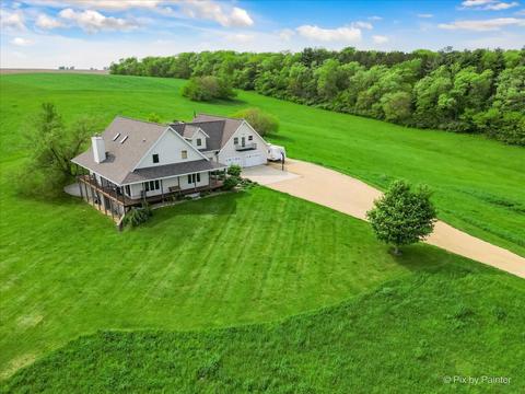 11284 Flory Rd, Lanark, IL 61046