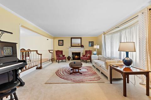 1240 S Poplar Ave, Kankakee, IL 60901 photo 3