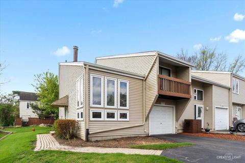 1630 Bay Ct, Naperville, IL 60565