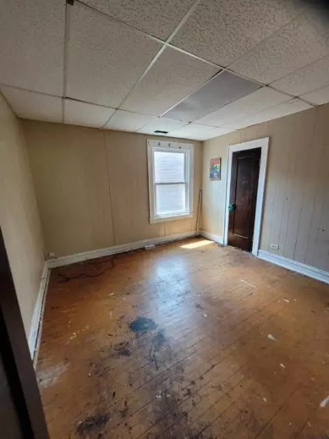 8046 S Manistee Ave, Chicago, IL 60617 photo 7