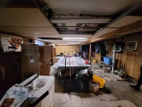  8046 S Manistee Ave, Chicago, IL 60617 photo 16