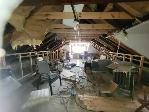  8046 S Manistee Ave, Chicago, IL 60617 photo 11