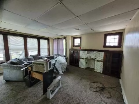  8046 S Manistee Ave, Chicago, IL 60617 photo 3